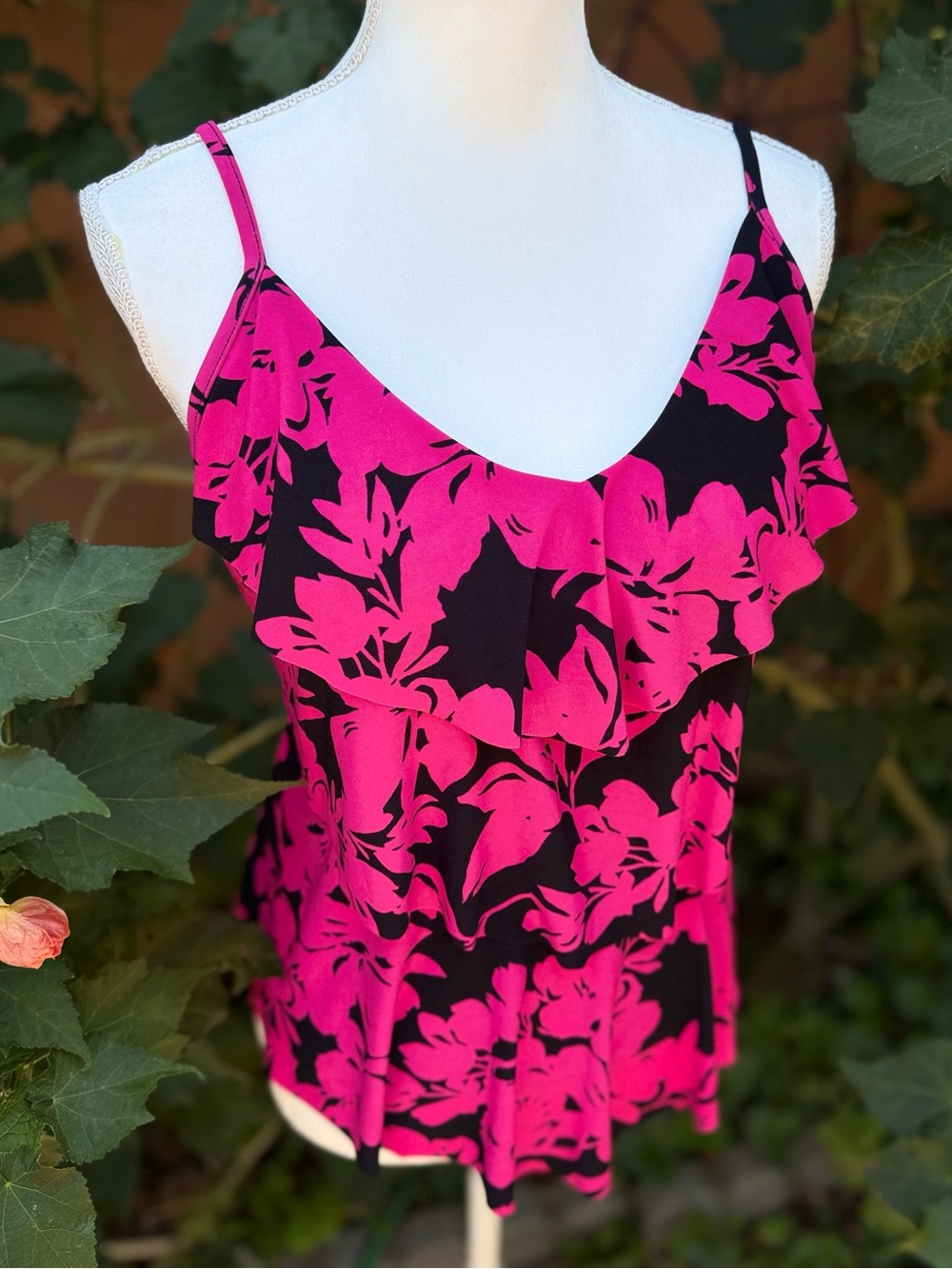 Aqua Green Fuschia & Black 3 Toer Ruffled Swim Top Sizs L Tropical Floral